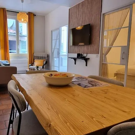Apartment Charming In Vieux *